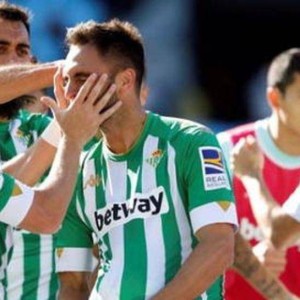 穆帅严管维尼修斯态度，西蒙尼为小将失礼担当，西甲双雄新季首轮考研两大隐忧