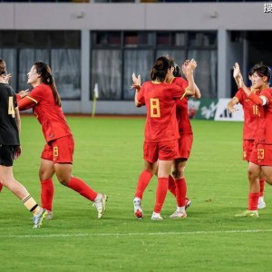 中国U17女足无缘冠军，半决赛因闪电中止，阿森纳靠抽签幸运胜出