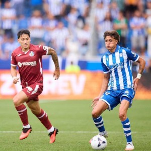 西甲首战热烈揭幕：33岁皇马旧将疯狂表现，阿拉维斯3-0轻取赫塔费